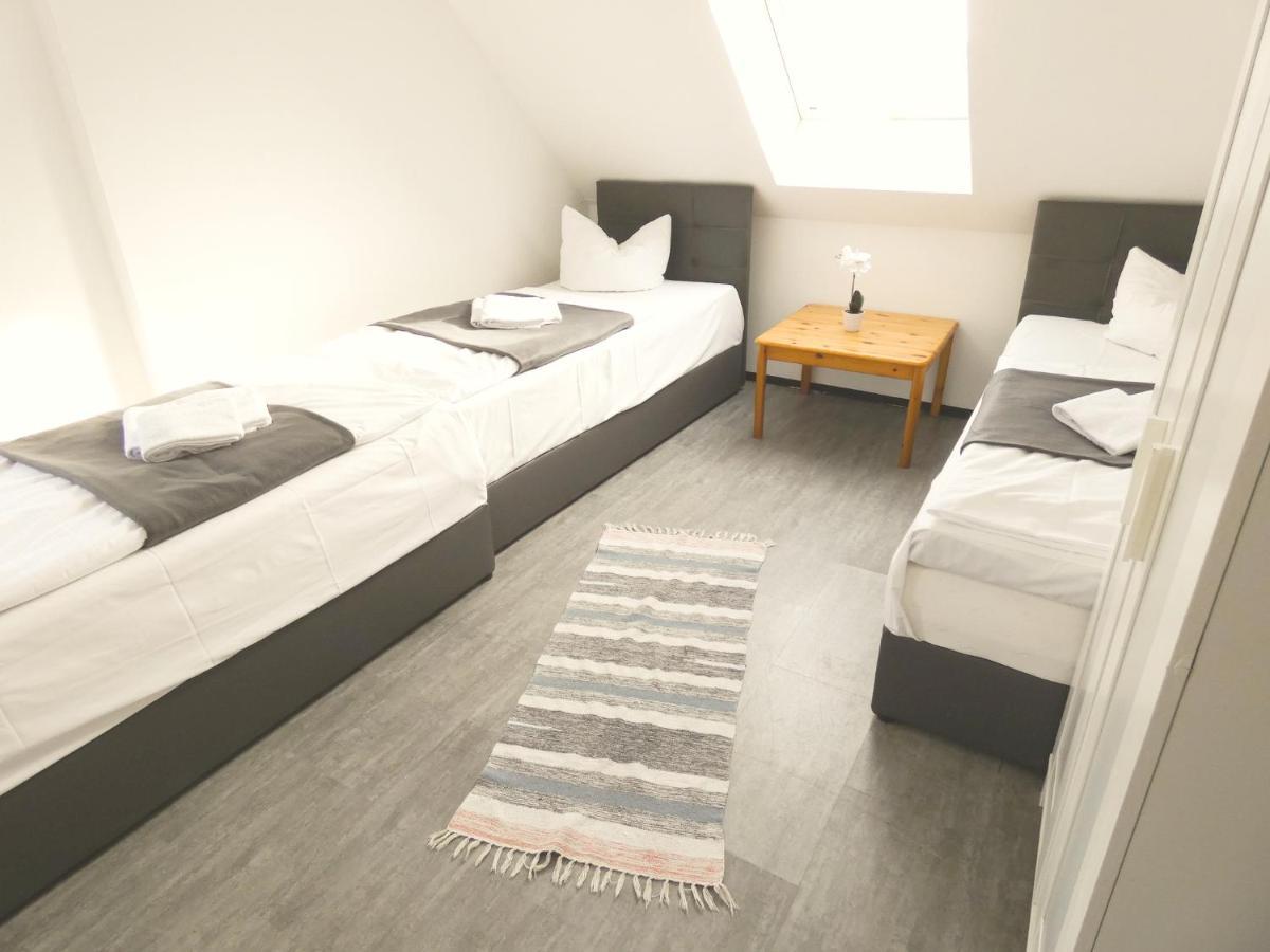 Sunnyhome Monteurwohnungen Und Apartments In Schwandorf Eksteriør billede