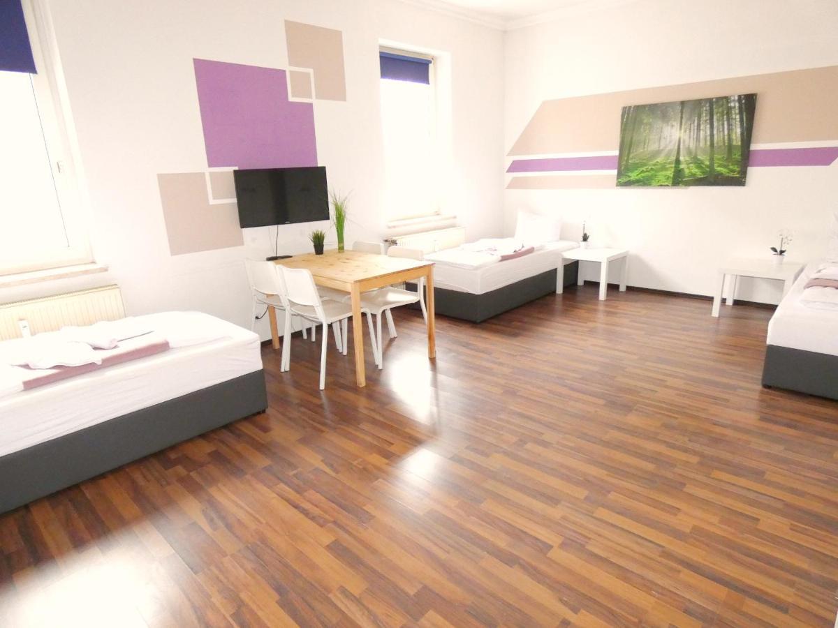 Sunnyhome Monteurwohnungen Und Apartments In Schwandorf Eksteriør billede