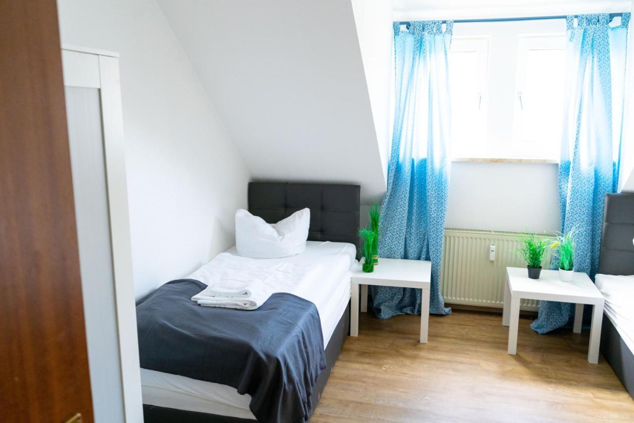 Sunnyhome Monteurwohnungen Und Apartments In Schwandorf Eksteriør billede
